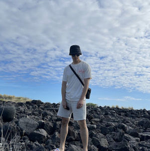 Meet your Posher, Cheng